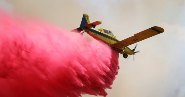 UPDATED: Conditions ease at nightfall as Orroral blaze is within two kilometres of Tharwa