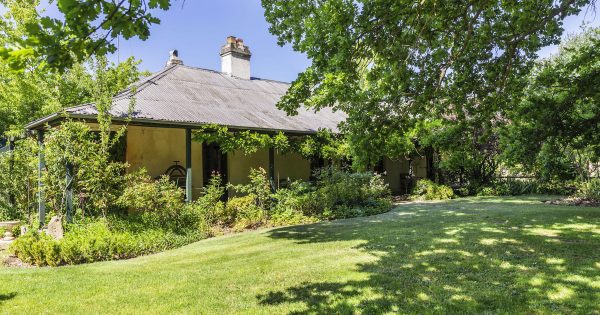 Glorious homestead with park-like gardens and hidden delights in Braidwood