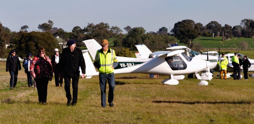 Light aircraft in Murrumburrah