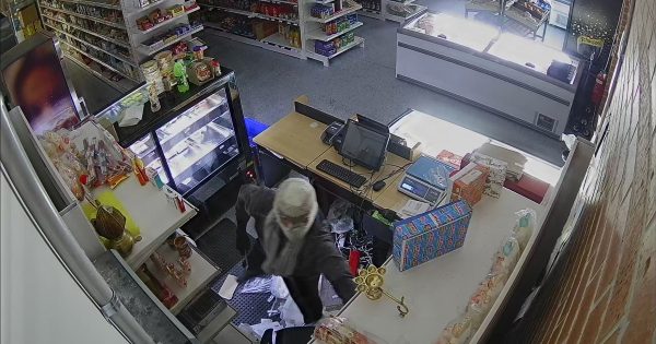 What to do when your store is held up by armed thieves - can you fight back?