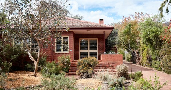 Contemporary living in traditional Ainslie red brick