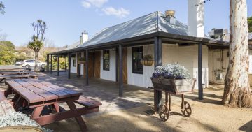 The Institutions: The Old Canberra Inn