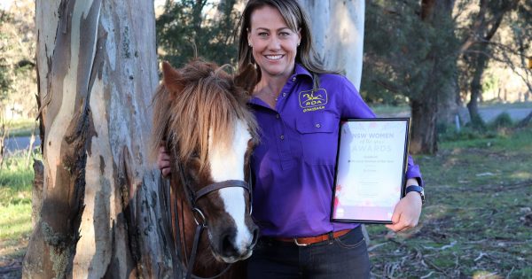 'You should give back to the community': Goulburn's Riding for the Disabled volunteer honoured