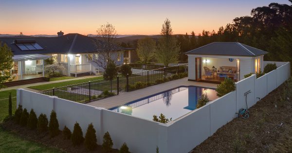 Wamboin country residence a luxurious home only 20 minutes from Canberra