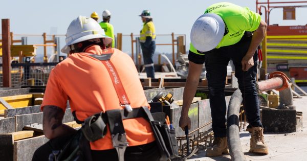 A partnership improving the mental health of young men in construction