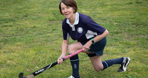 Hockeyroos co-captain's 67-year-old aunt makes history with Central Hockey Club