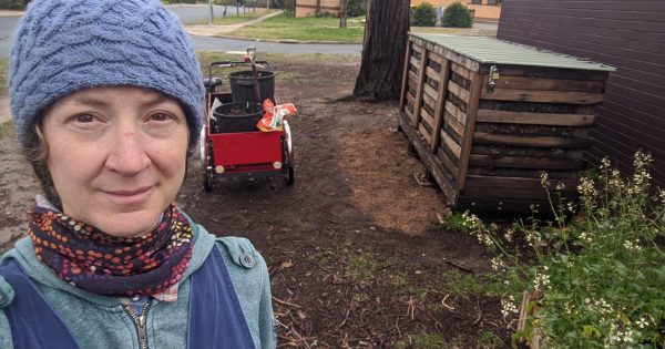 From kitchen scraps to community compost, this recycling project's heating up