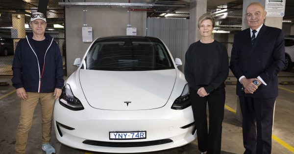 IQ Smart Apartments the first strata committee in Canberra to retrofit electric vehicle chargers