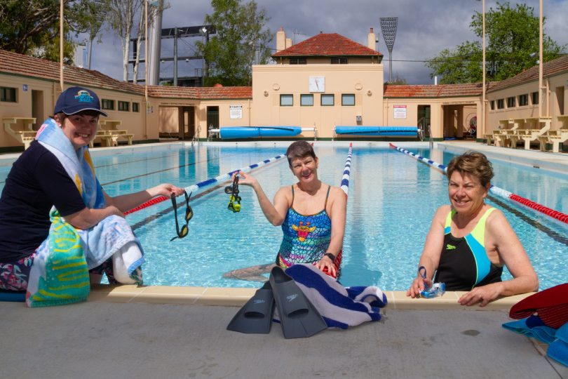 Friends of Manuka Pool members 