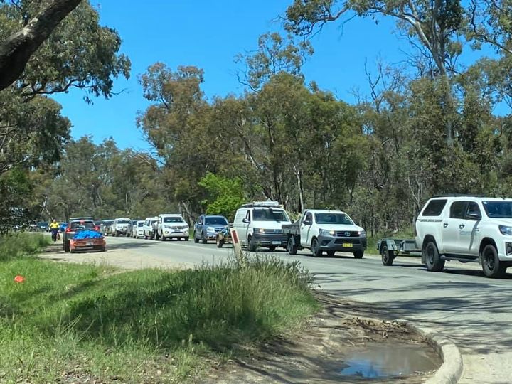 Queue at Mugga Lane