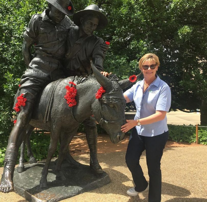 Marg Wade with the Simpson and his donkey statue