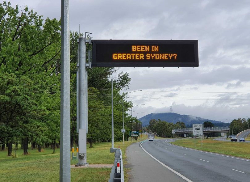 COVID-19 warning sign after Sydney outbreak. Photo: David Murtagh.