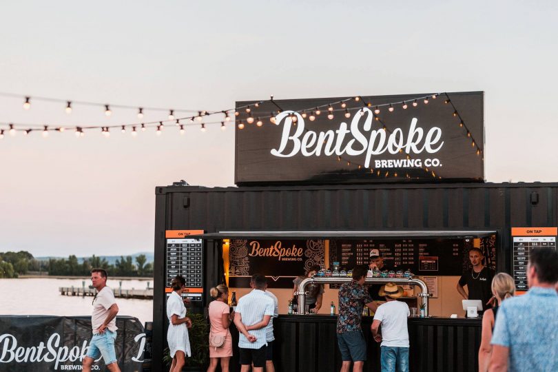 Bentspoke Pontoon