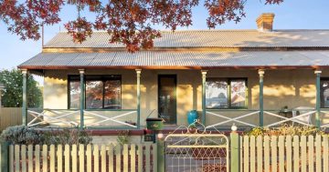 Auction of Barber's Cottage offers a piece Queanbeyan history