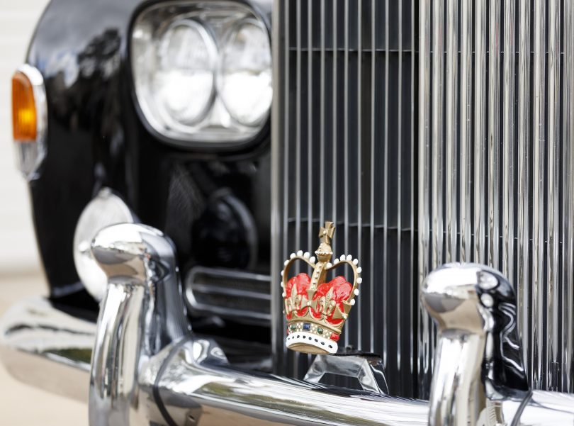 St Edward's Crown on front of Governor-General's Rolls-Royce