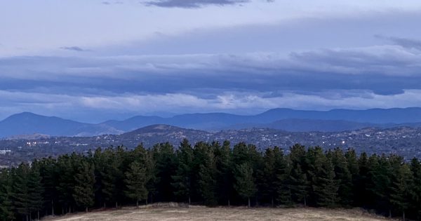 Line of severe thunderstorms prompts warning for ACT region