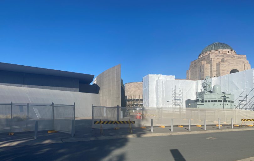 Fencing and hoarding around exterior of Australian War Memorial