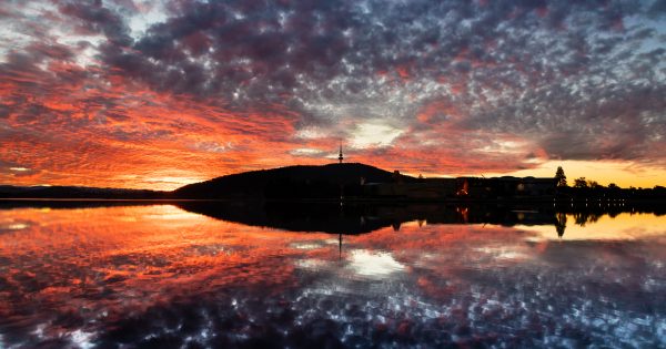 Bodies, knives, a pyramid of cars and other things on the bottom of Lake Burley Griffin