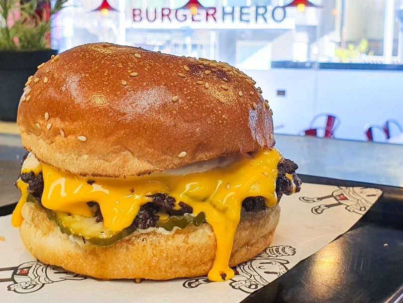 Burger Hero cheeseburger