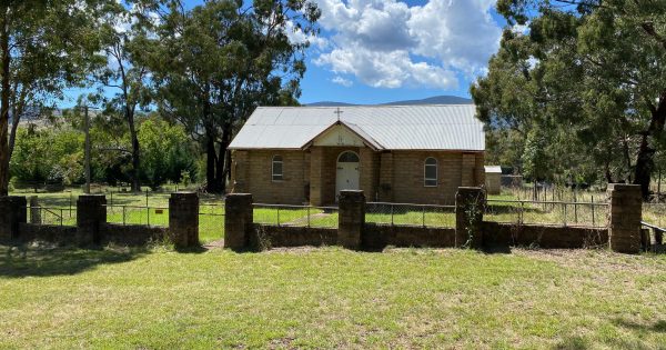 Wee Jasper prays for future of community-built church