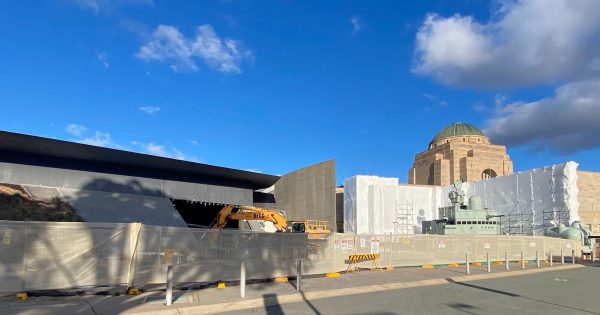 Poll finds most Australians oppose $500 million spend on War Memorial