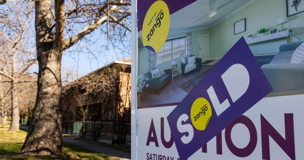 Proposed new real estate agent licensing laws to better protect consumers
