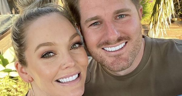 Married at First Sight's Bryce and Melissa reveal gender of twins and bring home a puppy