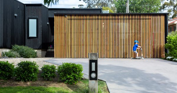 'Distinctive, iconic and breathtaking': Ainslie's Charred Timber House hits the market