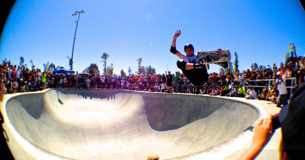 Rare footage of Tony Hawk skateboarding at Canberra park drops online