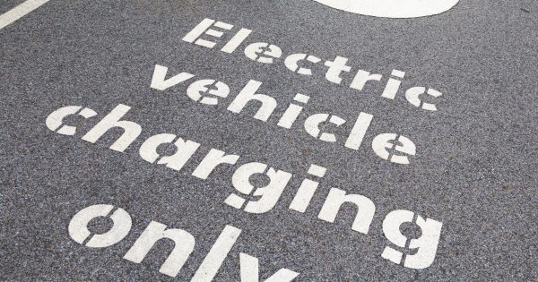 Plans to add EV charging locations to FuelCheck app for Canberrans