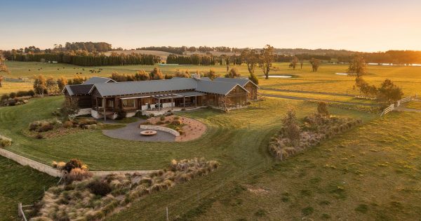 There's no escaping the highland views at the chalet-style Burwood Lodge