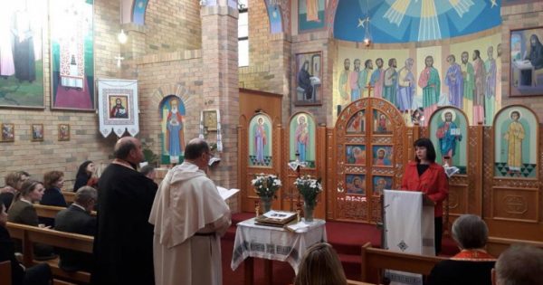 Canberra's Ukrainian community has one simple request; 'Come and pray with us'