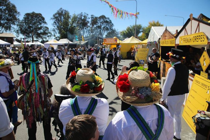 street performers at festival