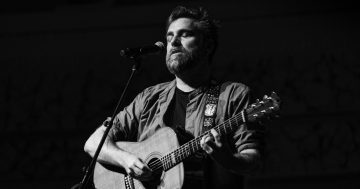 Josh Pyke to share uplifting stories from his new album at Folk Festival