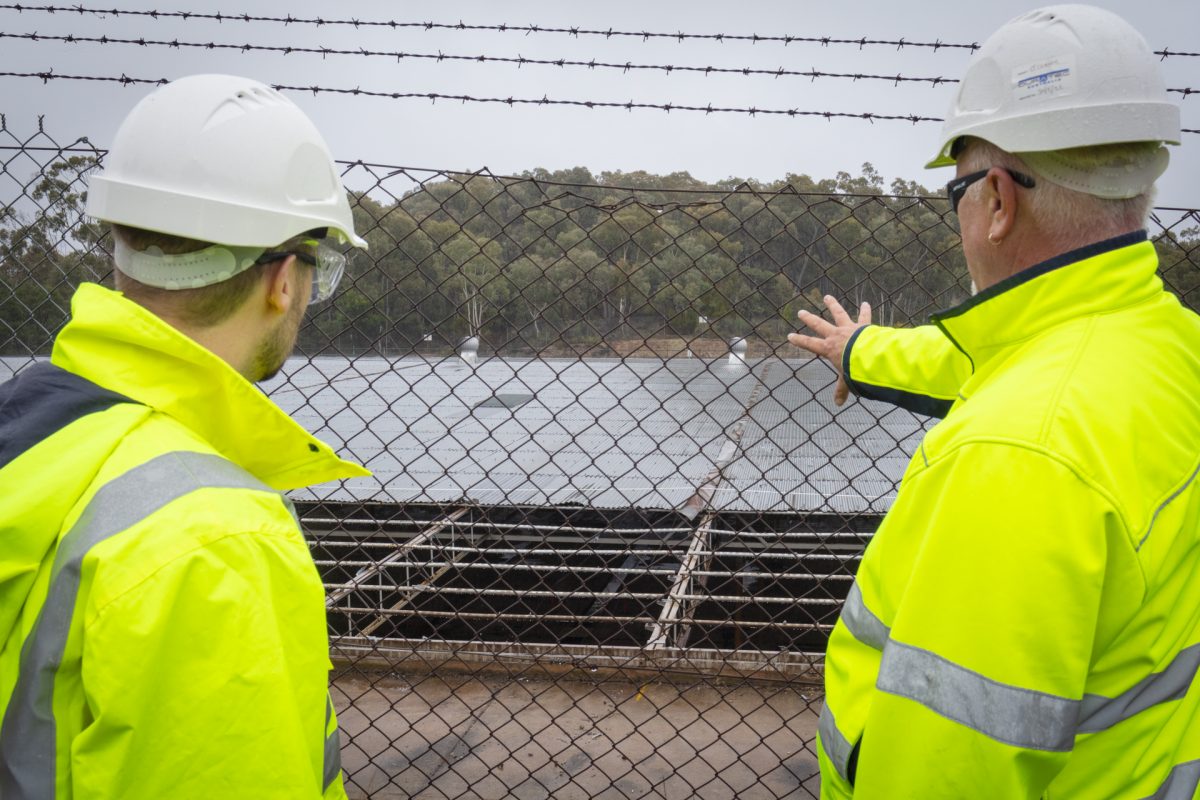 Trades people at the O'Connor Reservoir upgrade site