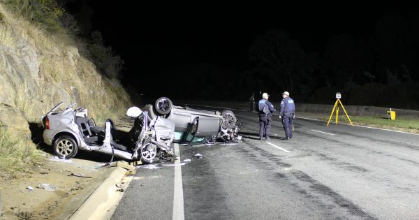 UPDATED: Police search for third car believed to be involved in fatal head-on crash