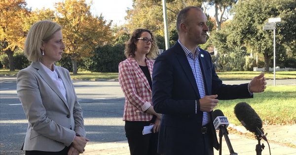 ALP promises big boost for bike paths, Gallagher denies 'panic stations' over progressive vote