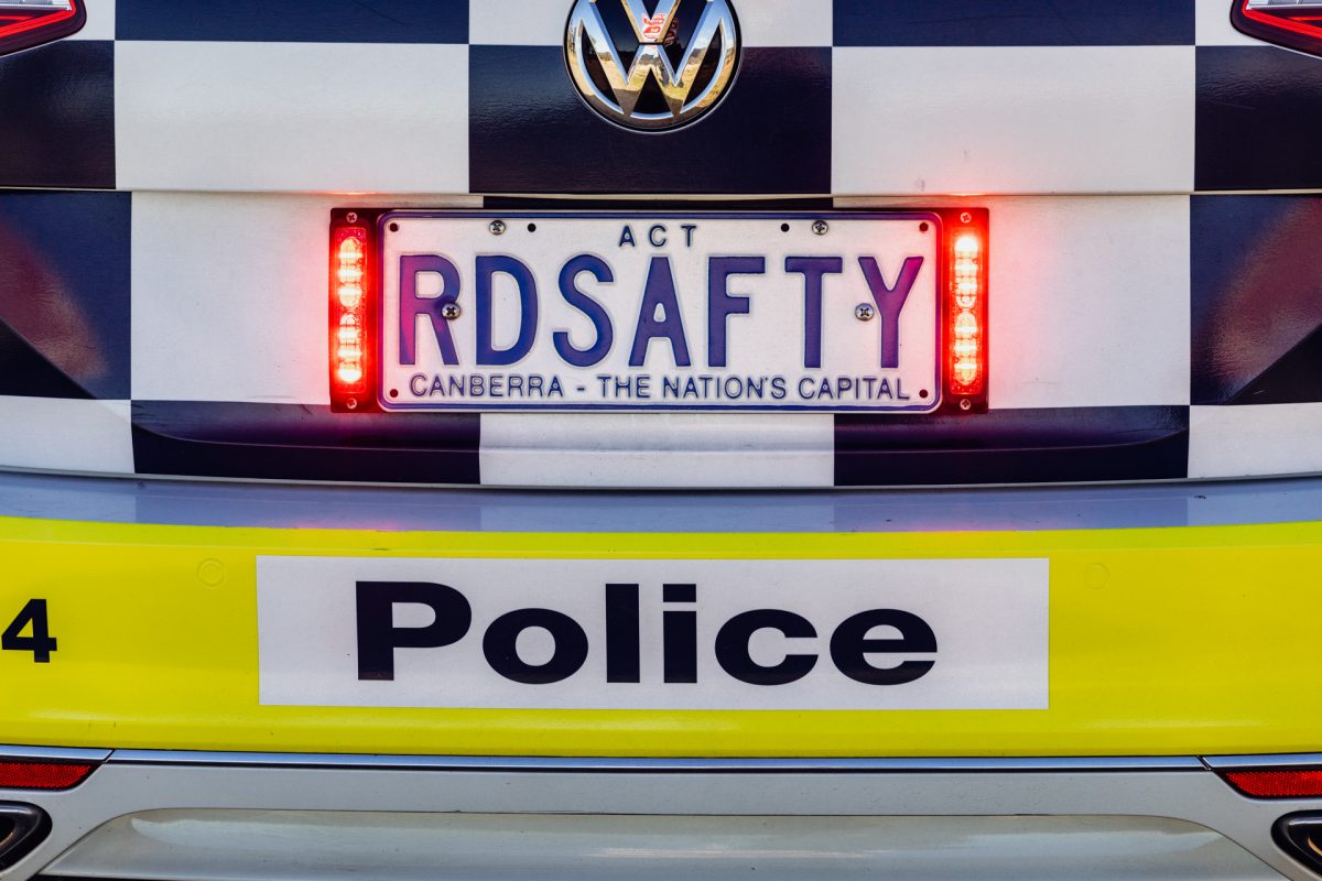 police car with RDSAFTY number plate