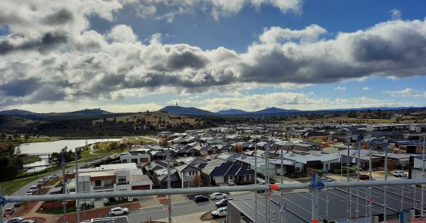 Rate rise to squeeze households and keep Canberra property prices heading down