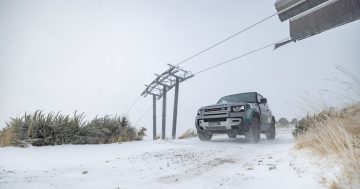 Heavy snowfalls cause Kosciuszko National Park closures as resorts gear up for bumper weekend