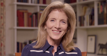 Caroline Kennedy arrives in Canberra as new US Ambassador: 'Please come up and say hello if you see me'