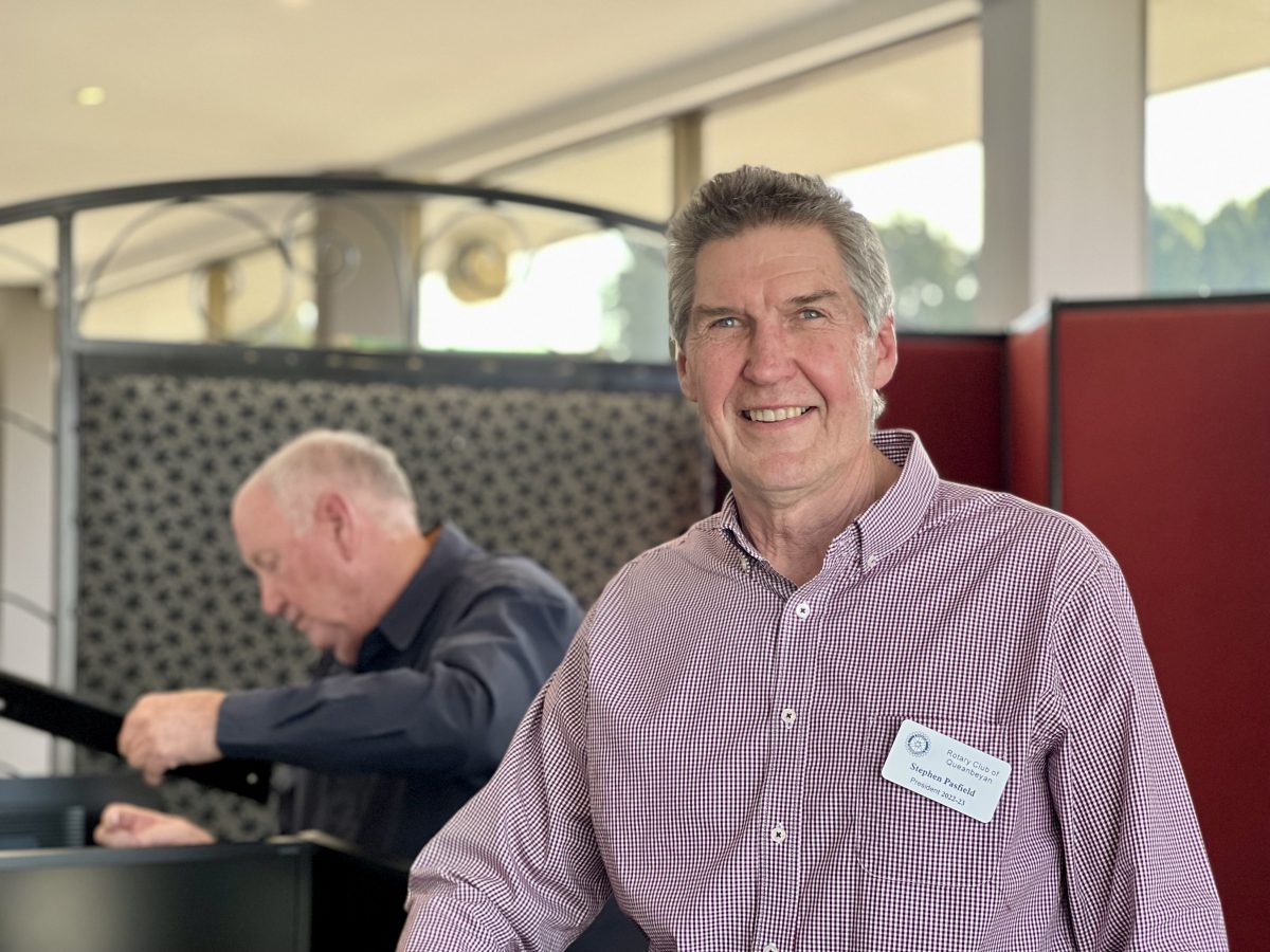 Two Rotary Club of Queanbeyan members