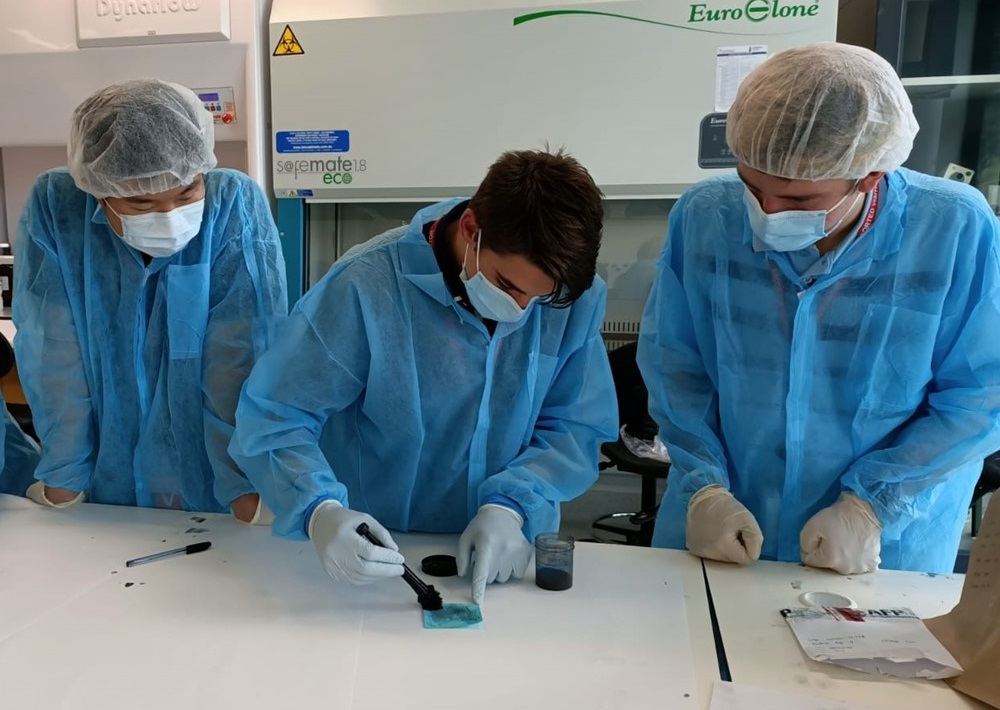 Senior high school students take part in a Forensics Work Experience program