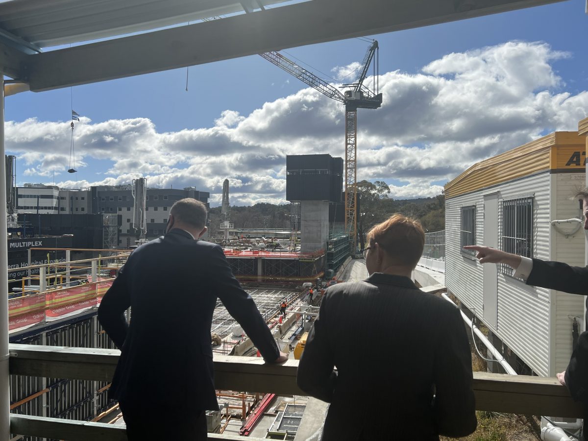 Andrew Barr and Rachel Stephen-Smith on the hospital construction site