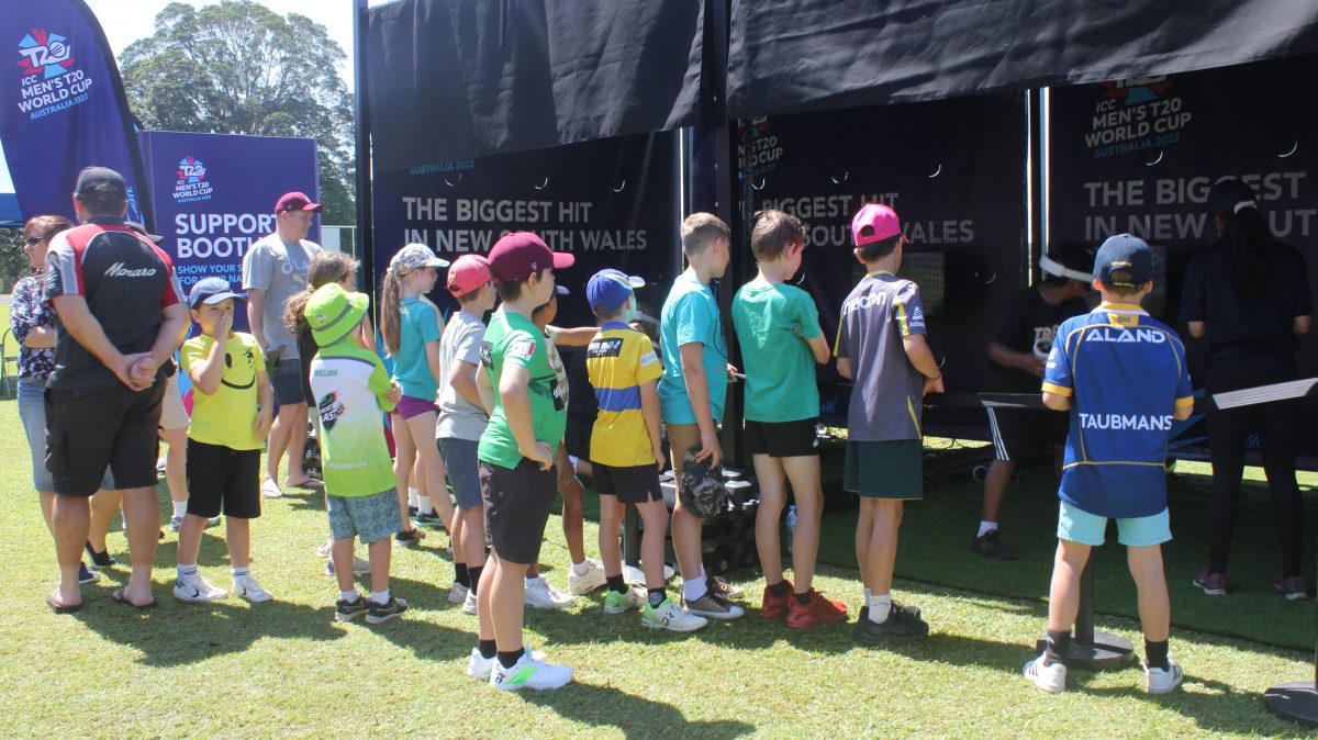Children at a VR cricket stand