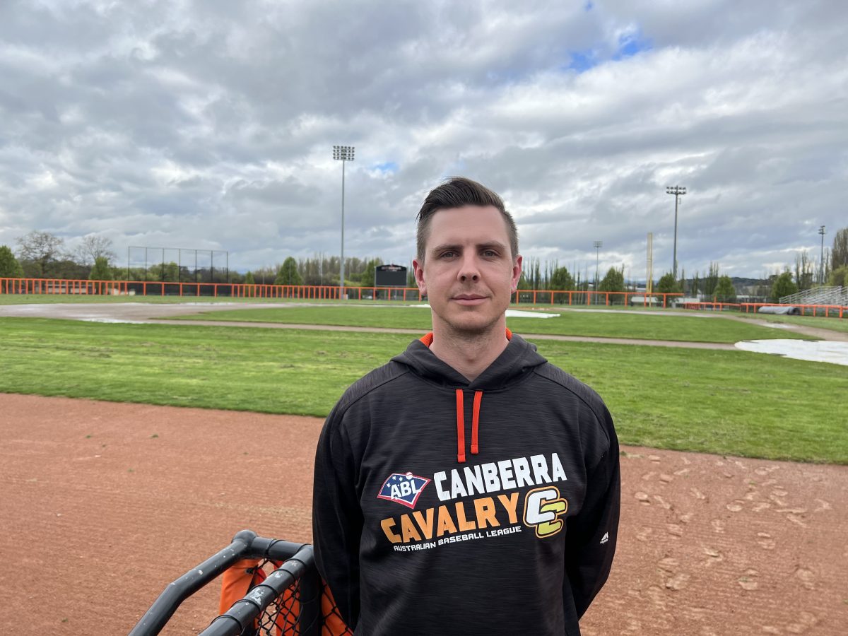 Canberra Cavalry catcher Robbie Perkins. Photo: Tim Gavel.