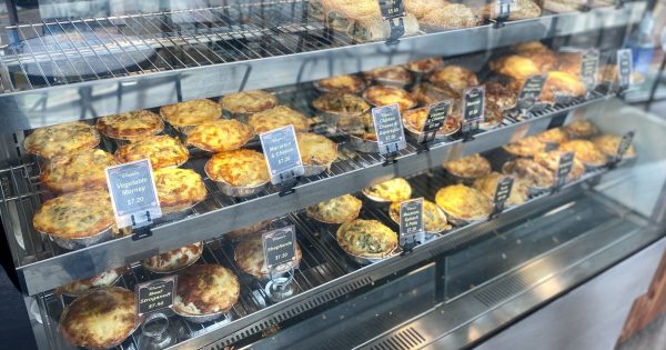 National sales of Aussie staple plummet to five-year low, but not for Canberra's 'best pie' shop