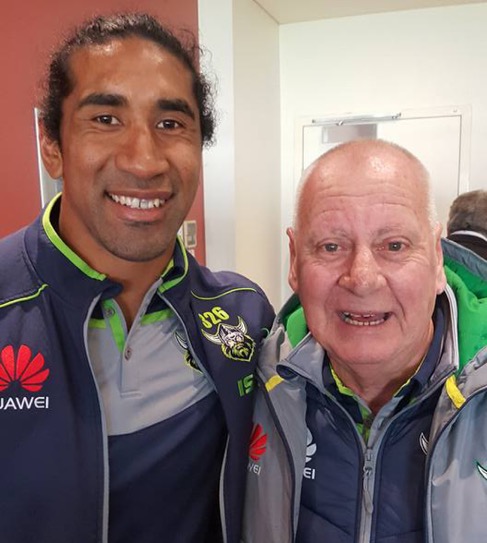 Garry Sykes with Sia Soliola. Photo: Raiders website.