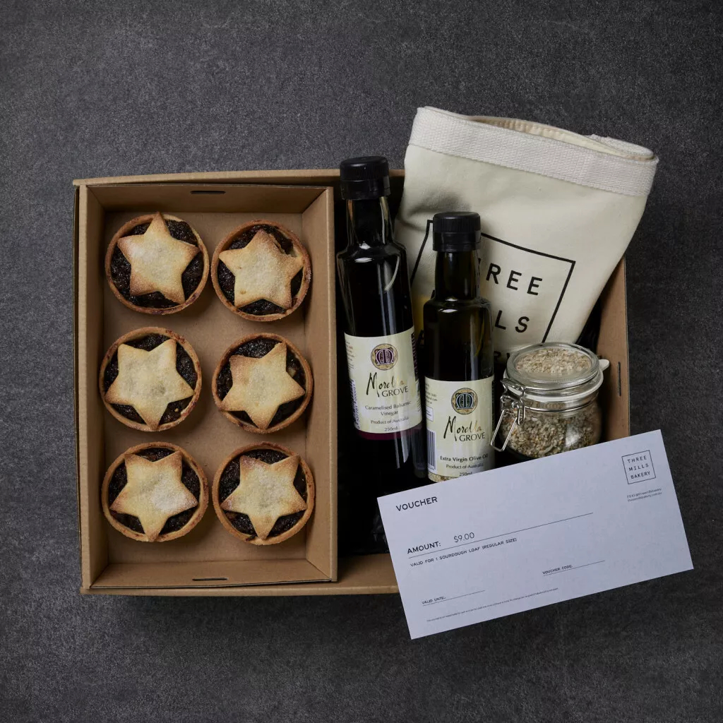 hamper with fruit mince tarts