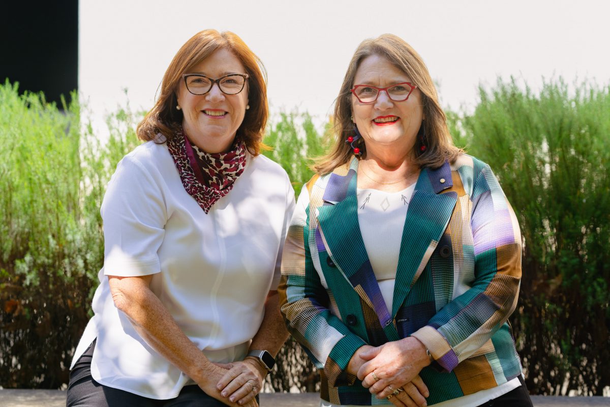 Susan Cummins, Lynne Duckham